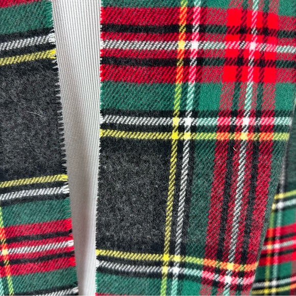 100% Cashmere Gray Red Plaid Scarf - Picture 4 of 5